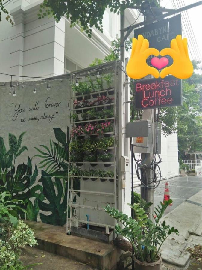 Jindabyne Cafe & Hostel Chiang Mai Esterno foto