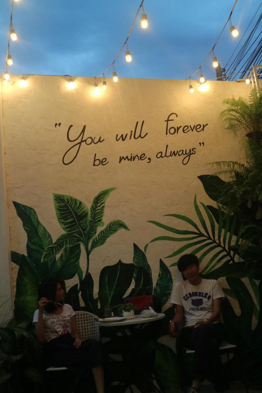 Jindabyne Cafe & Hostel Chiang Mai Esterno foto